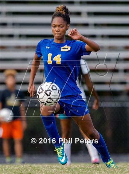 Thumbnail 2 in Stone vs. Westlake photogallery.