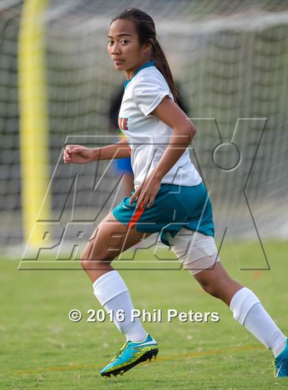 Thumbnail 3 in Stone vs. Westlake photogallery.