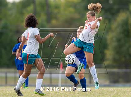 Thumbnail 3 in Stone vs. Westlake photogallery.