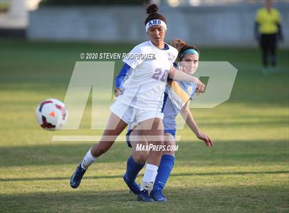 Thumbnail 3 in Lincoln vs. Atwater photogallery.