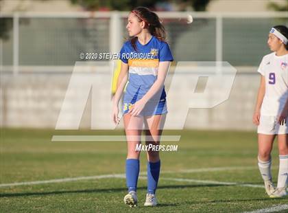 Thumbnail 2 in Lincoln vs. Atwater photogallery.
