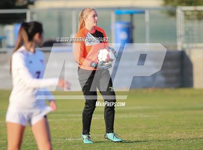 Thumbnail 3 in Lincoln vs. Atwater photogallery.