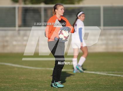 Thumbnail 2 in Lincoln vs. Atwater photogallery.
