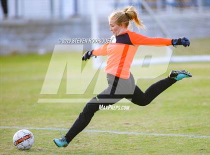 Thumbnail 3 in Lincoln vs. Atwater photogallery.