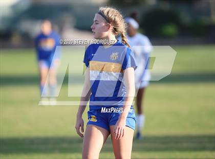 Thumbnail 3 in Lincoln vs. Atwater photogallery.