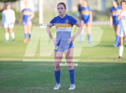 Thumbnail 2 in Lincoln vs. Atwater photogallery.