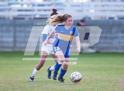 Thumbnail 2 in Lincoln vs. Atwater photogallery.