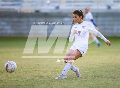 Thumbnail 2 in Lincoln vs. Atwater photogallery.