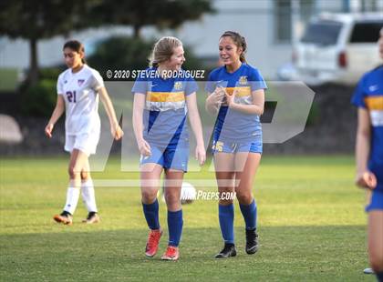 Thumbnail 3 in Lincoln vs. Atwater photogallery.