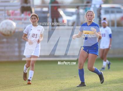 Thumbnail 2 in Lincoln vs. Atwater photogallery.
