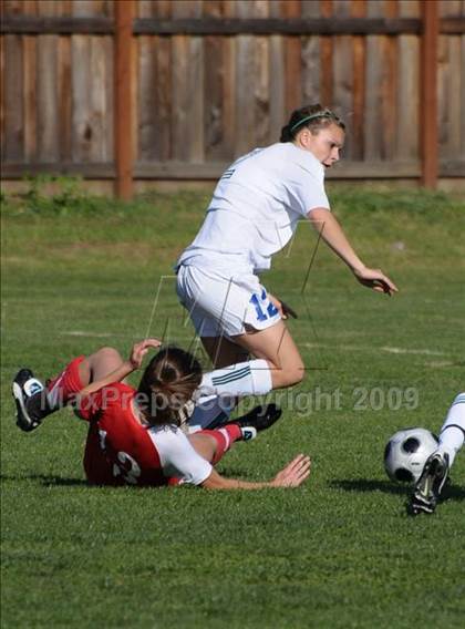 Thumbnail 1 in Mira Loma @ Rio Americano photogallery.