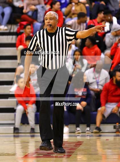 Thumbnail 2 in St. Augustine vs. Helix (San Diego Tip-Off Challenge) photogallery.