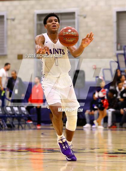 Thumbnail 2 in St. Augustine vs. Helix (San Diego Tip-Off Challenge) photogallery.