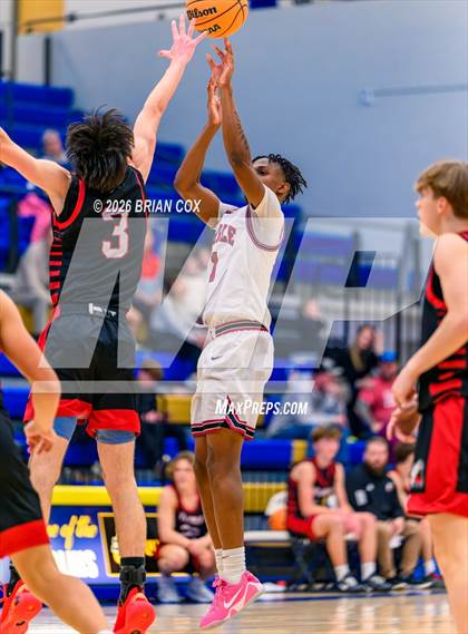 Thumbnail 2 in Earle vs. Vilonia photogallery.