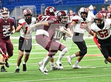 Thumbnail 2 in Dripping Springs vs Harlingen (UIL 6A Regional Quarterfinals) photogallery.