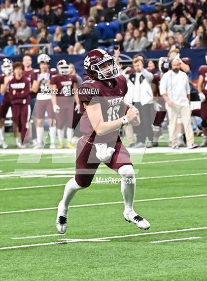 Thumbnail 3 in Dripping Springs vs Harlingen (UIL 6A Regional Quarterfinals) photogallery.