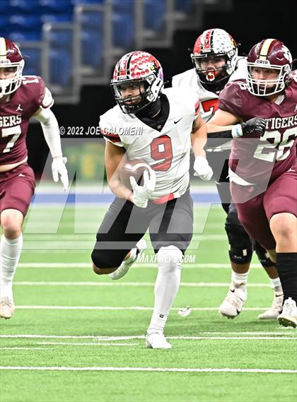 Thumbnail 3 in Dripping Springs vs Harlingen (UIL 6A Regional Quarterfinals) photogallery.
