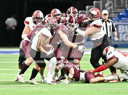 Thumbnail 2 in Dripping Springs vs Harlingen (UIL 6A Regional Quarterfinals) photogallery.
