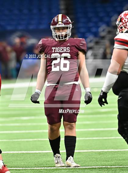 Thumbnail 1 in Dripping Springs vs Harlingen (UIL 6A Regional Quarterfinals) photogallery.