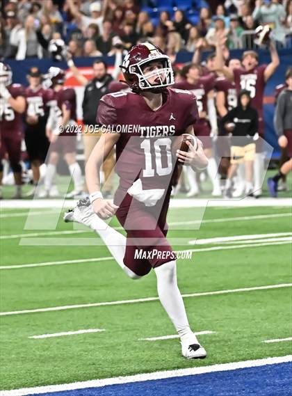 Thumbnail 2 in Dripping Springs vs Harlingen (UIL 6A Regional Quarterfinals) photogallery.