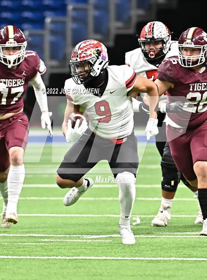 Thumbnail 1 in Dripping Springs vs Harlingen (UIL 6A Regional Quarterfinals) photogallery.