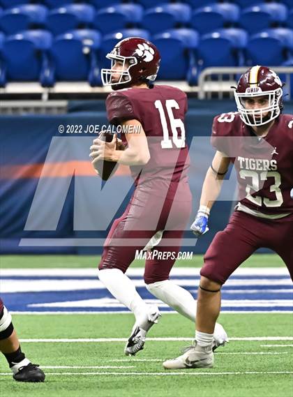 Thumbnail 1 in Dripping Springs vs Harlingen (UIL 6A Regional Quarterfinals) photogallery.