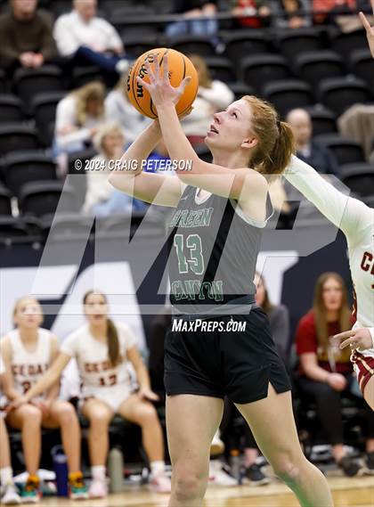 Thumbnail 1 in Green Canyon vs. Cedar (UHSAA 4A Quarterfinals) photogallery.