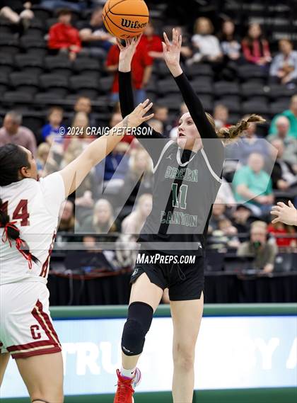 Thumbnail 3 in Green Canyon vs. Cedar (UHSAA 4A Quarterfinals) photogallery.