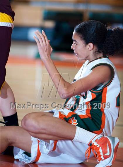 Thumbnail 2 in Arlington @ Poly (Lady Bears Holiday Classic) photogallery.
