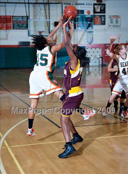 Thumbnail 2 in Arlington @ Poly (Lady Bears Holiday Classic) photogallery.