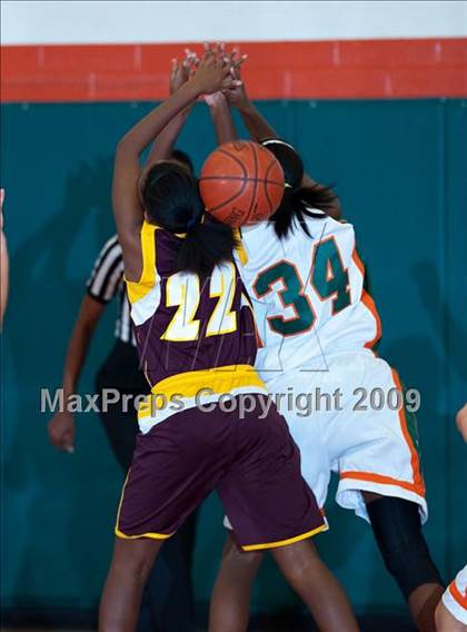 Thumbnail 2 in Arlington @ Poly (Lady Bears Holiday Classic) photogallery.