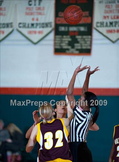 Thumbnail 1 in Arlington @ Poly (Lady Bears Holiday Classic) photogallery.