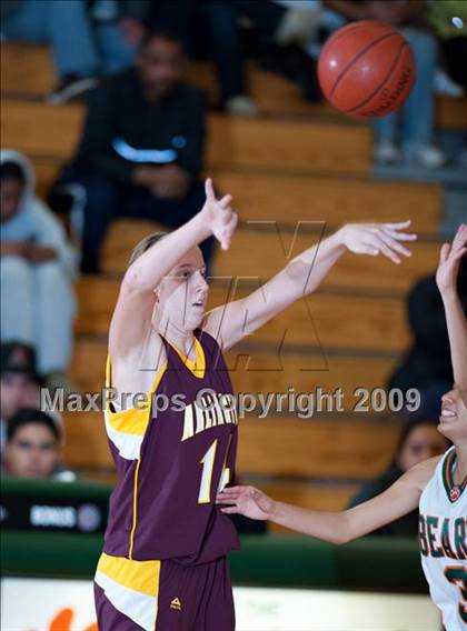 Thumbnail 1 in Arlington @ Poly (Lady Bears Holiday Classic) photogallery.