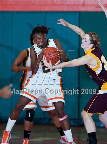 Thumbnail 2 in Arlington @ Poly (Lady Bears Holiday Classic) photogallery.