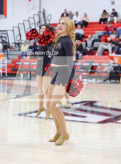 Thumbnail 3 in Alta "Hawkettes" photogallery.