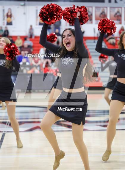 Thumbnail 2 in Alta "Hawkettes" photogallery.