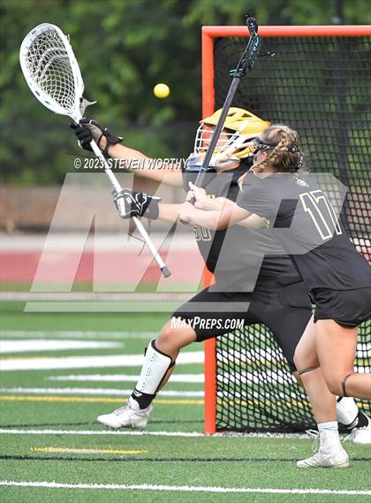 Thumbnail 3 in Cardinal Gibbons vs. Topsail (4A East Regional Final) photogallery.