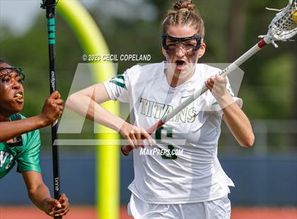 Thumbnail 3 in Blessed Trinity vs. Roswell (GHSA 5A-6A Championship) photogallery.