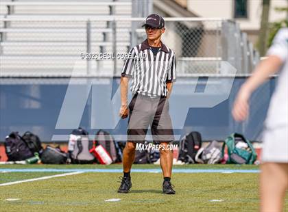 Thumbnail 2 in Blessed Trinity vs. Roswell (GHSA 5A-6A Championship) photogallery.