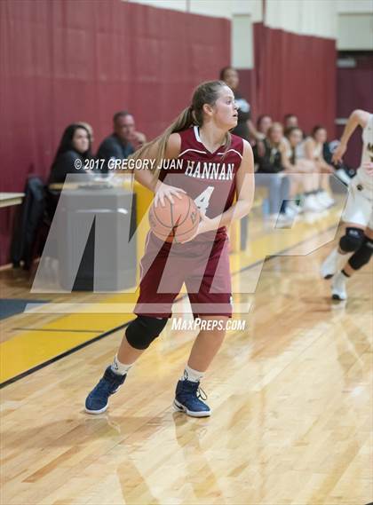 Thumbnail 1 in Archbishop Hannan vs. Mt. Carmel (All State Sugar Bowl Classic) photogallery.
