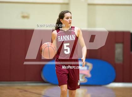 Thumbnail 2 in Archbishop Hannan vs. Mt. Carmel (All State Sugar Bowl Classic) photogallery.