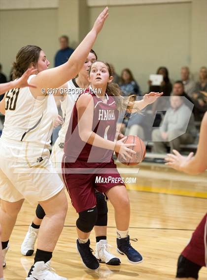 Thumbnail 2 in Archbishop Hannan vs. Mt. Carmel (All State Sugar Bowl Classic) photogallery.