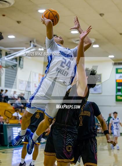 Thumbnail 1 in Dougherty Valley vs Oxnard (Santa Barbara Holiday Classic) photogallery.