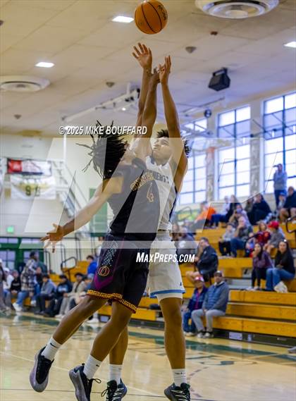 Thumbnail 1 in Dougherty Valley vs Oxnard (Santa Barbara Holiday Classic) photogallery.