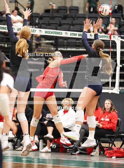 Thumbnail 2 in Ridgeline vs. Owyhee photogallery.