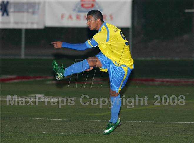 null - Photo 01