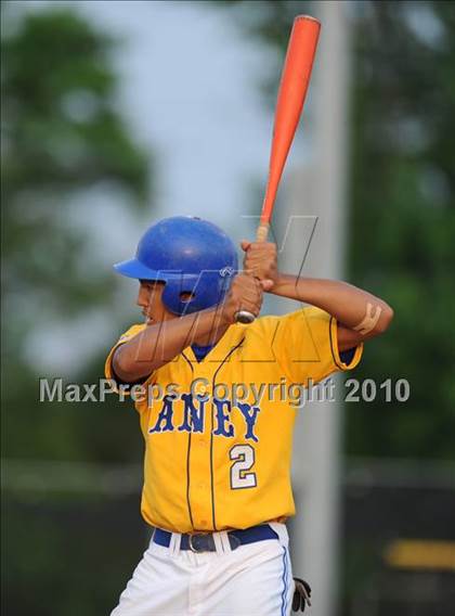 Thumbnail 2 in Laney @ Smithfield-Selma (NCHSAA 4A Playoffs) photogallery.