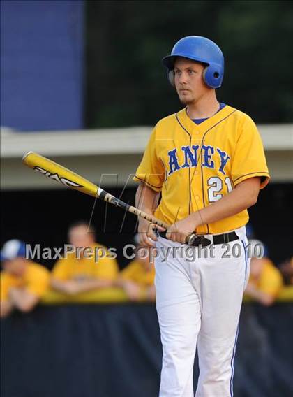 Thumbnail 1 in Laney @ Smithfield-Selma (NCHSAA 4A Playoffs) photogallery.