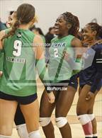 Photo from the gallery "Durant @ Sumner"