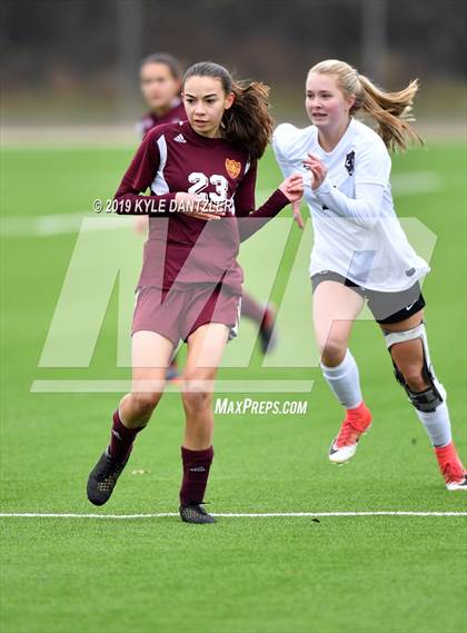 Thumbnail 3 in Liberty vs Round Rock (National Elite Prep Showcase) photogallery.